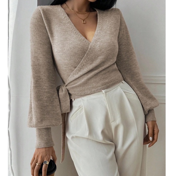 Cozy Solid V neck Wrap Side Tie Knit Cropped Sweater Top - Picture 4 of 7